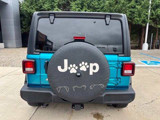 Used 2020  Jeep Unlimited Sport S image 4