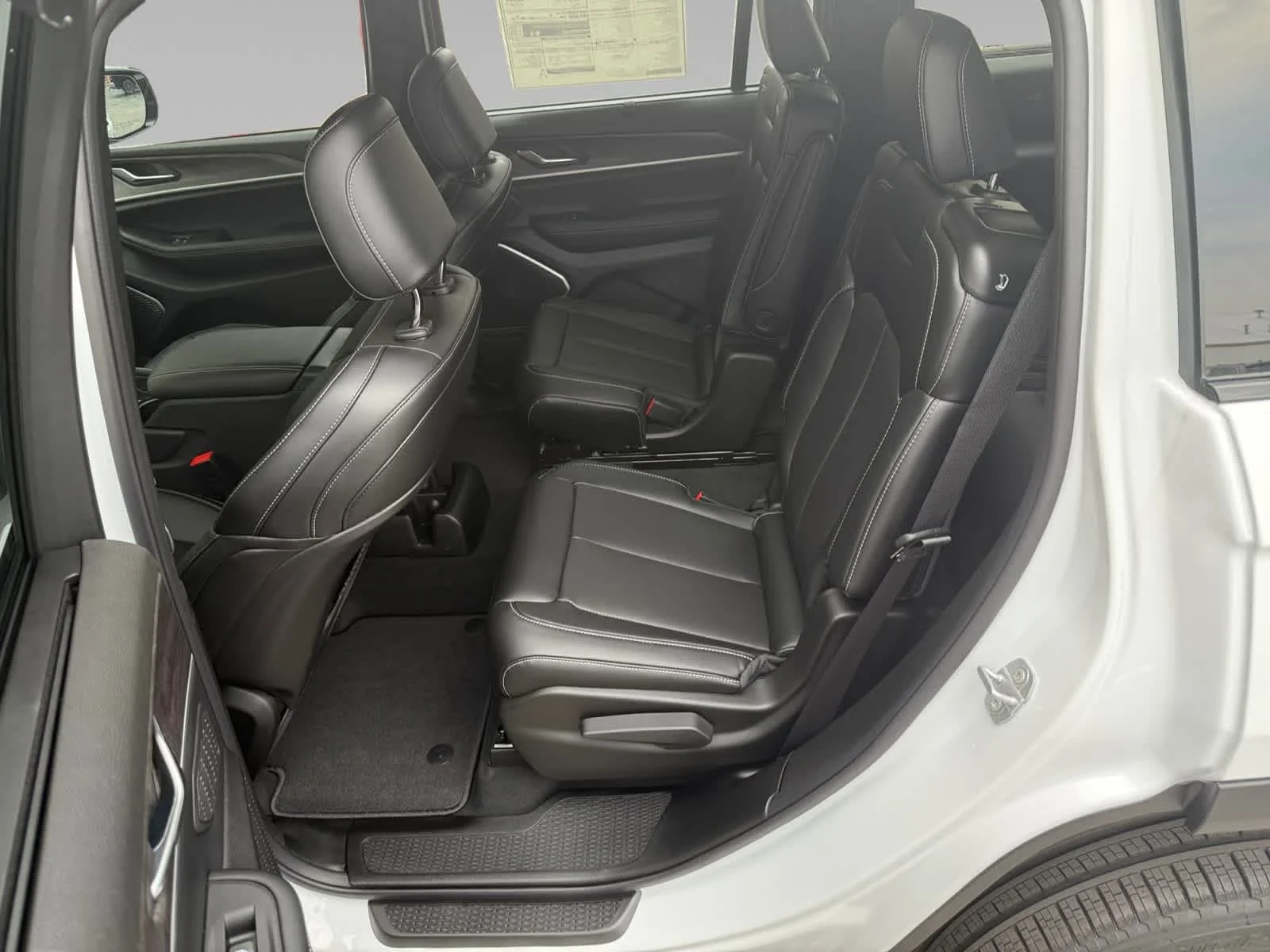 2025 Jeep Grand Cherokee L Limited - Photo 13