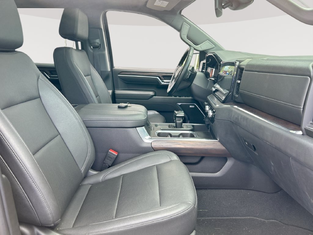 Used 2023 Red GMC SLT image 30