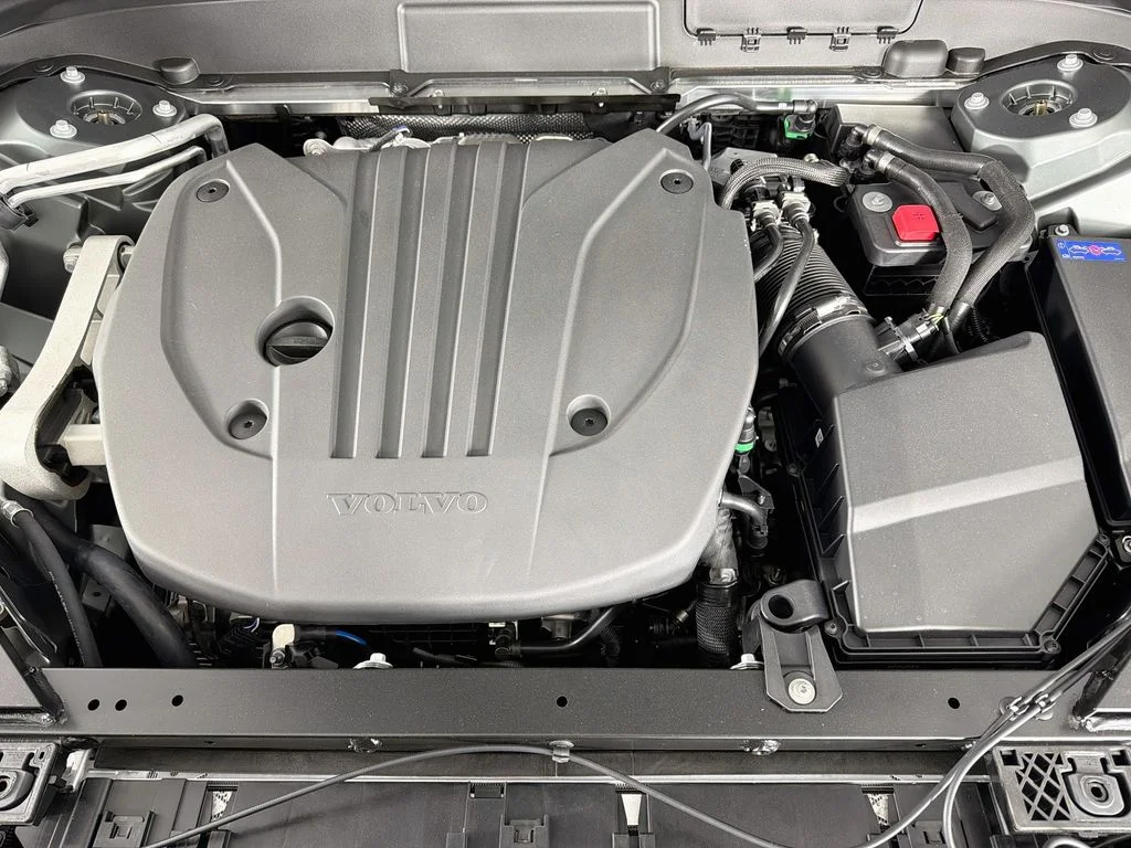 2026 Volvo XC60 Ultra - Photo 32