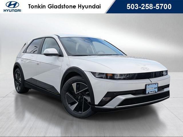 New 2026 White Hyundai SE image 1