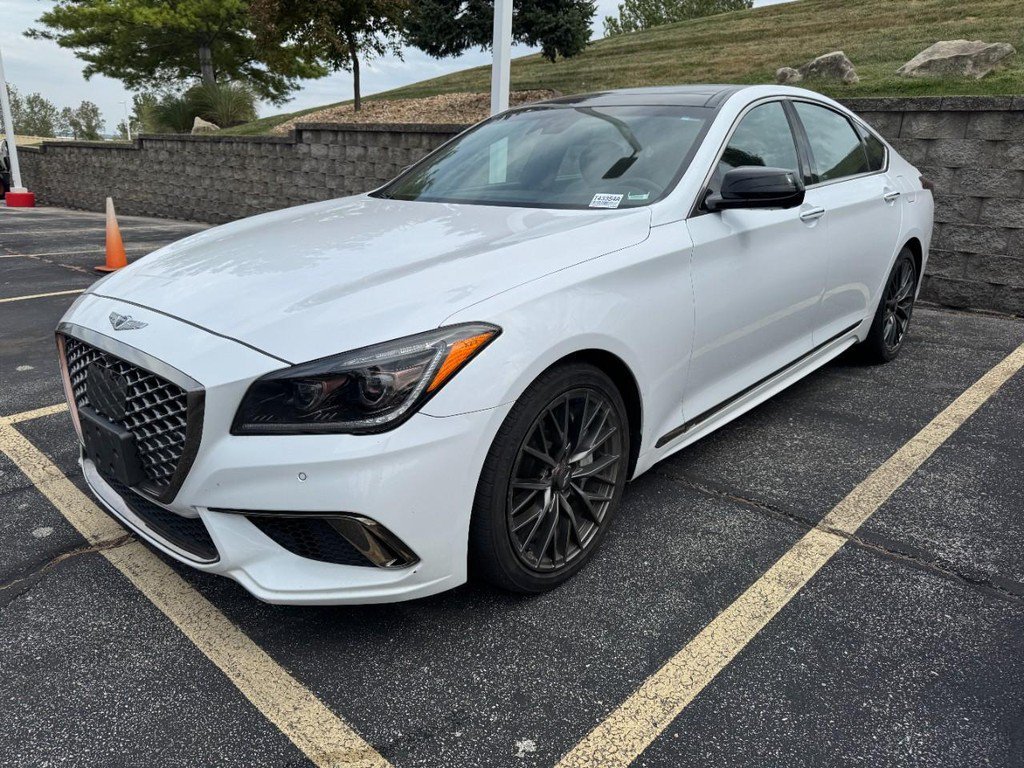 Used 2018 White Genesis 3.3T Sport image 3