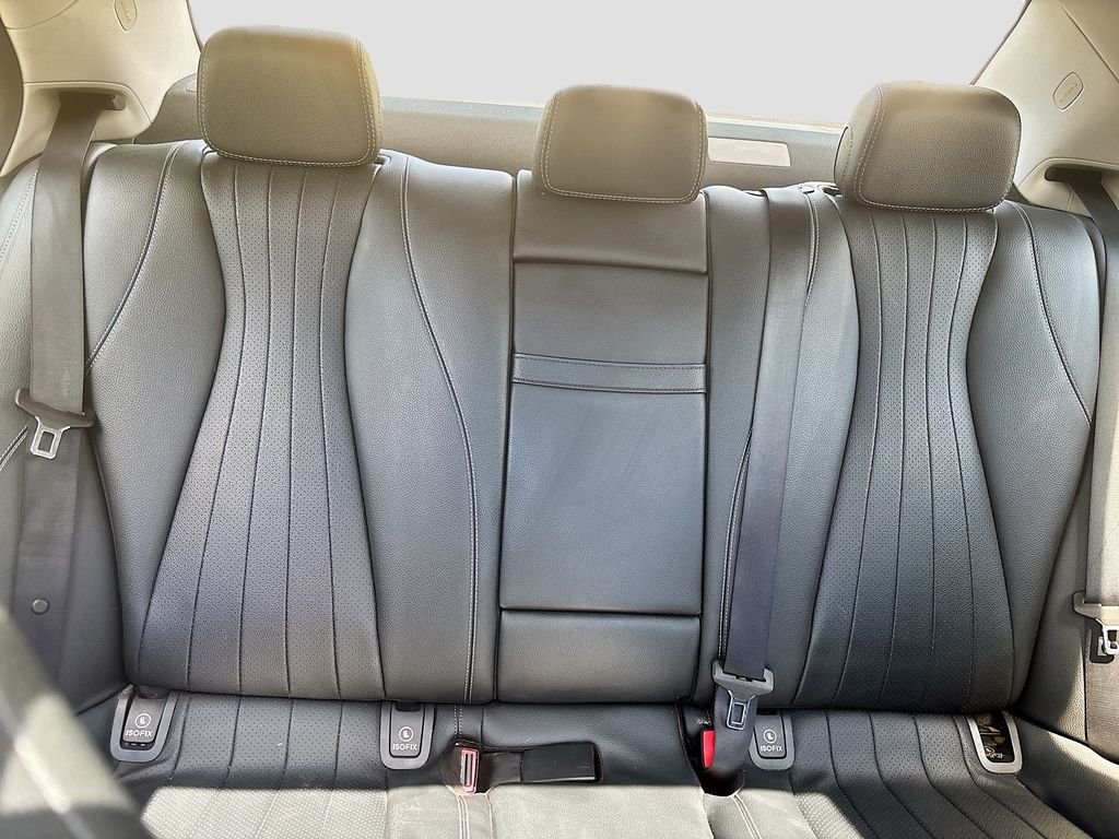 Used 2018  Mercedes-Benz E 300 image 21