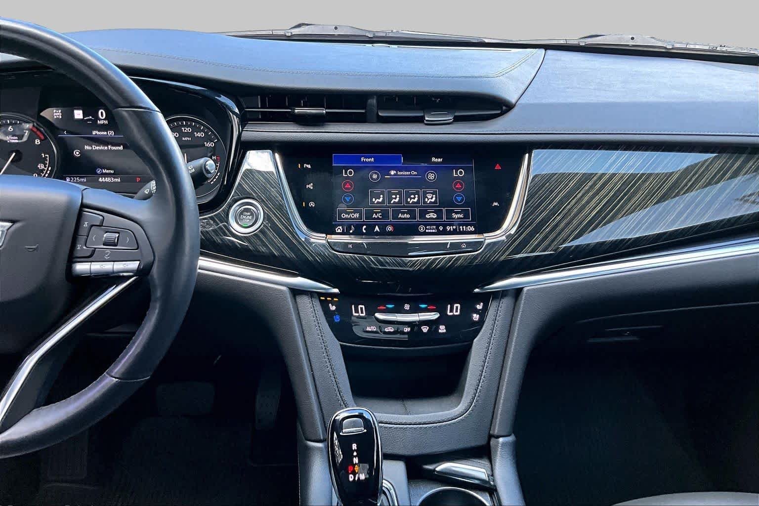 Pre-Owned 2023 Cadillac XT6 AWD Premium Luxury