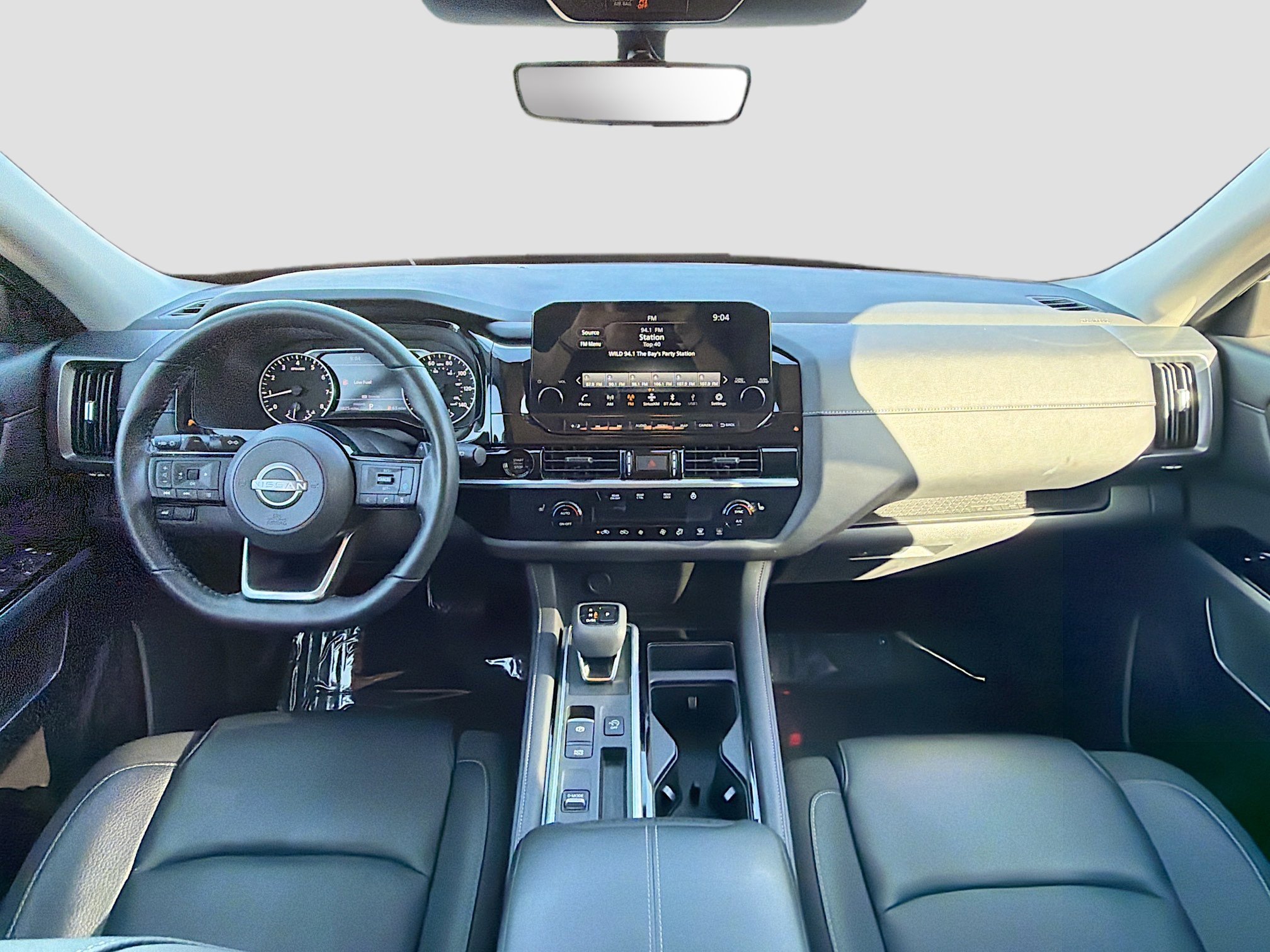 Used 2025 Brilliant Silver Metallic Nissan SL image 16