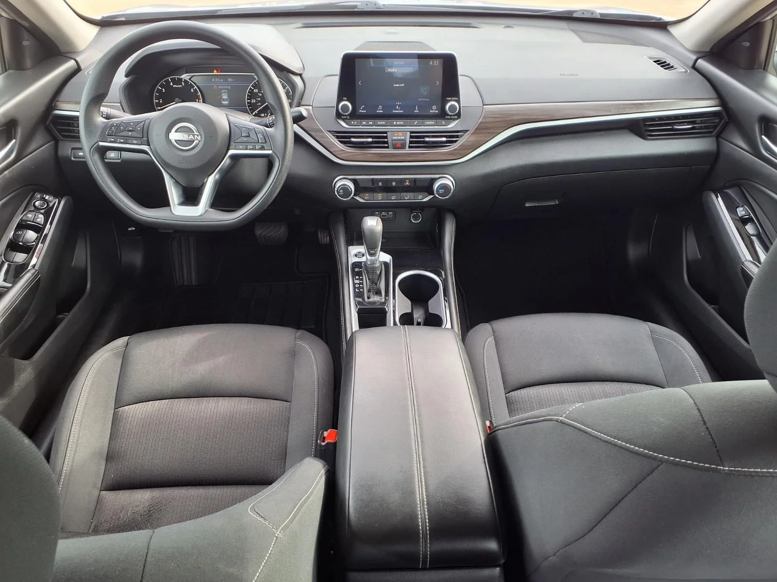 Certified Used 2023 Silver Nissan 2.5 SV image 12