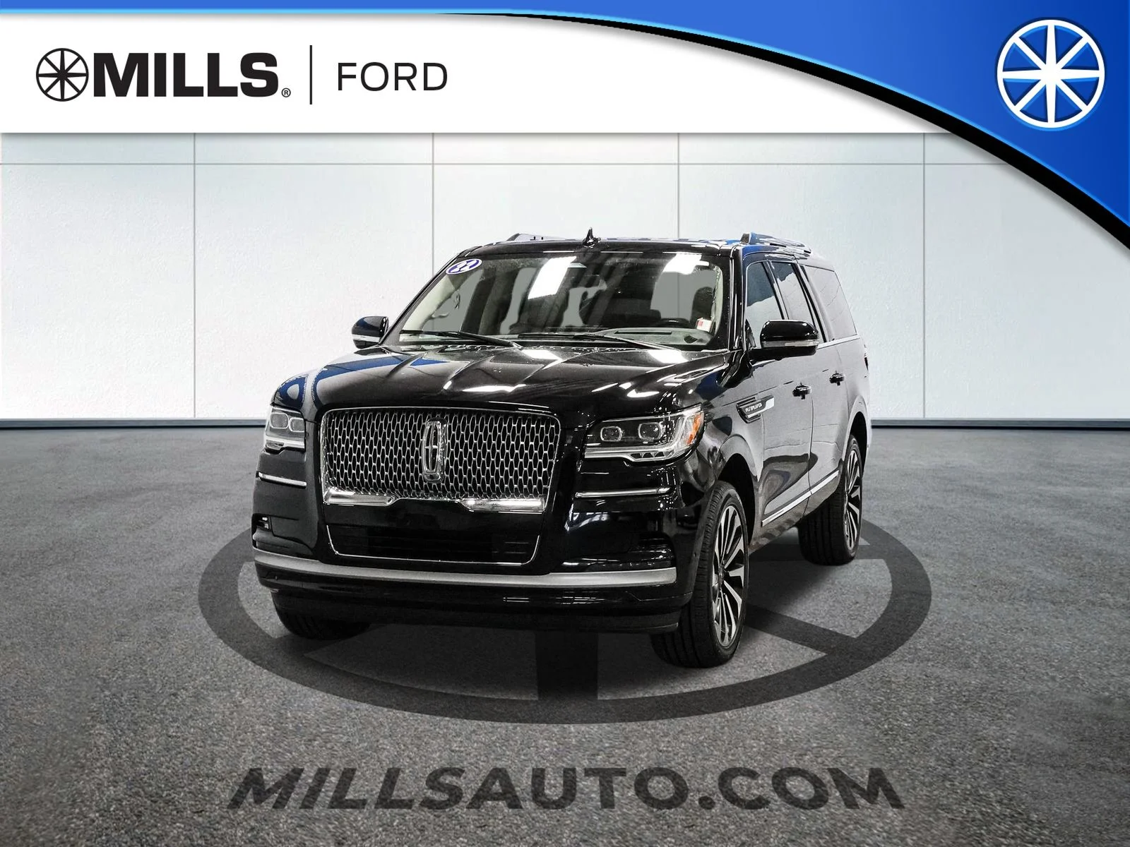 Used 2022 Black Lincoln Reserve image 1