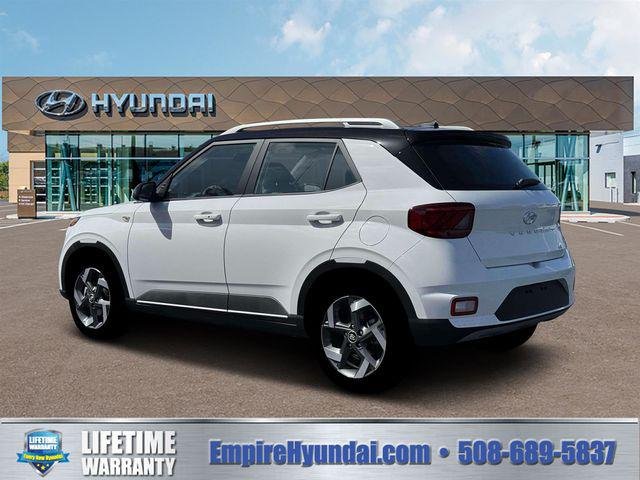 New 2026 Lunar Hyundai SEL w/Two-Tone Roof image 4