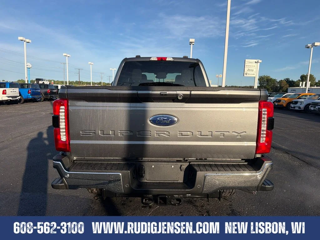 New 2026 Gray Ford XLT image 4