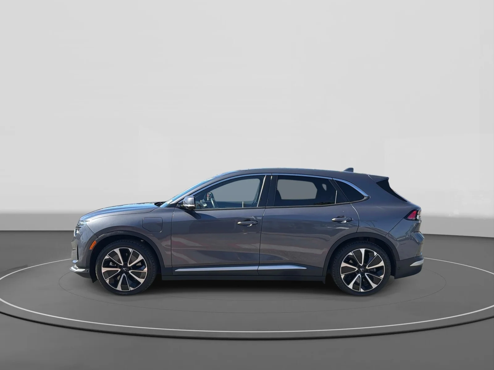 Used 2023 Neptune Grey Metallic VinFast Plus image 4