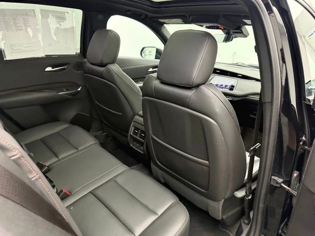 Used 2022 Black Cadillac Sport image 43