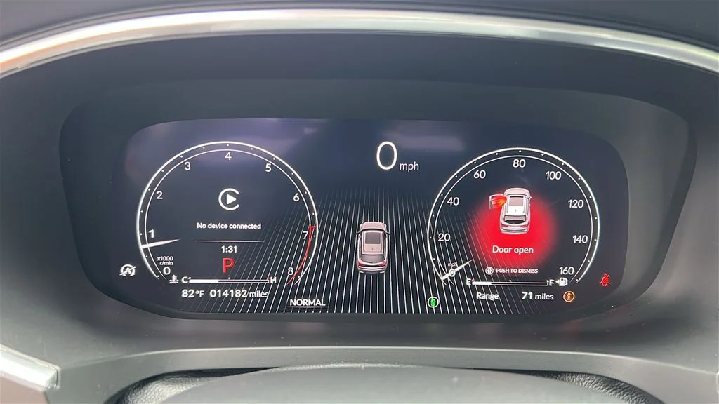 Used 2025  Acura Technology Package image 15