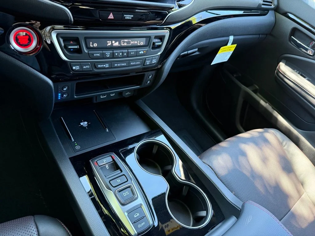 New 2026 Sonic Gray Pearl Honda Black Edition image 23