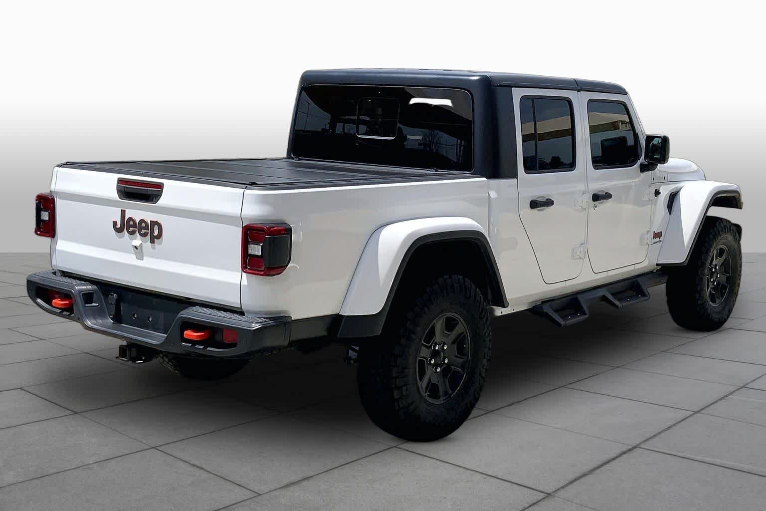 Used 2021 Bright White Clearcoat Jeep Mojave image 13