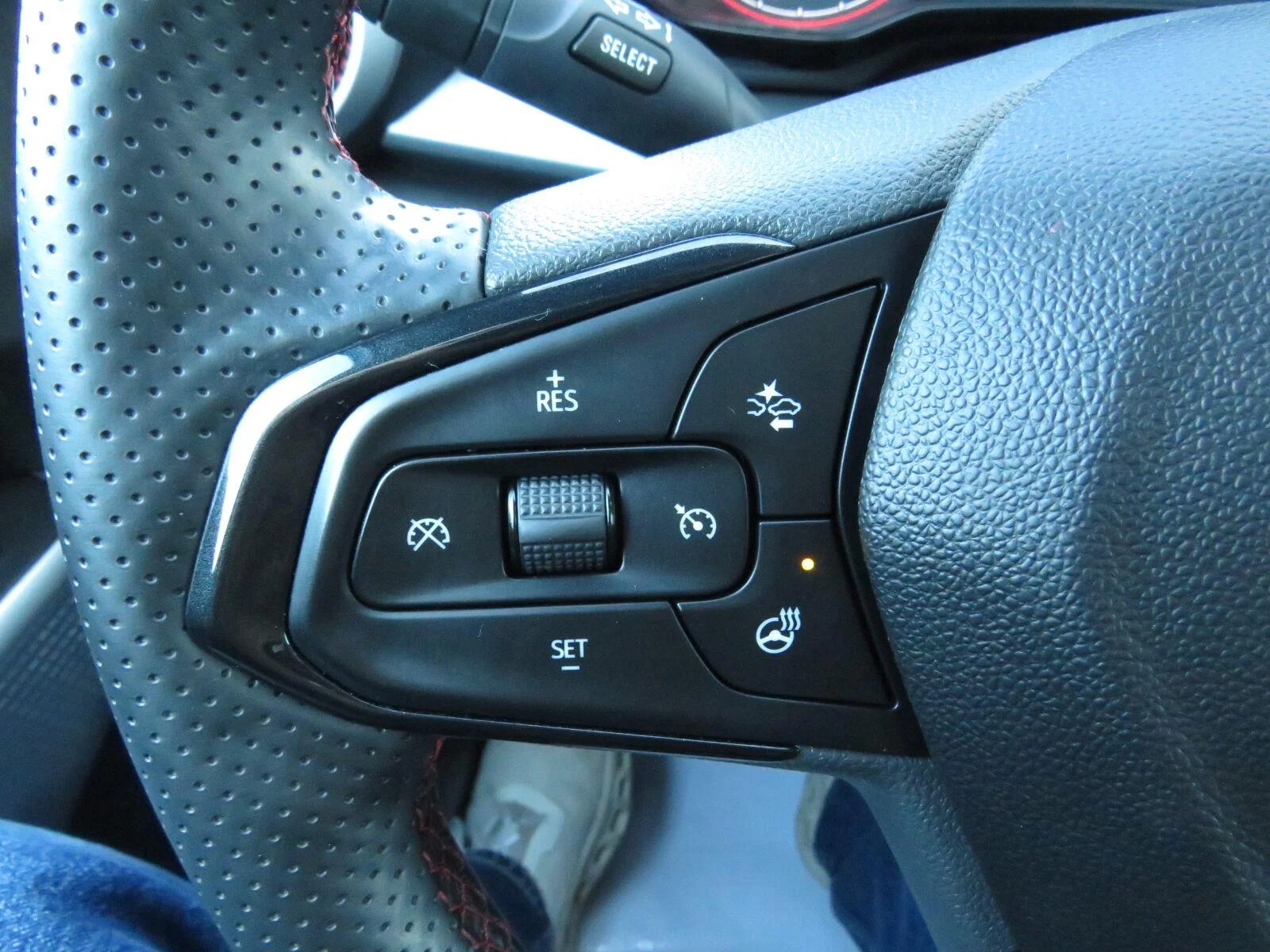 Used 2025 Marina Blue Metallic Chevrolet 1RS image 35