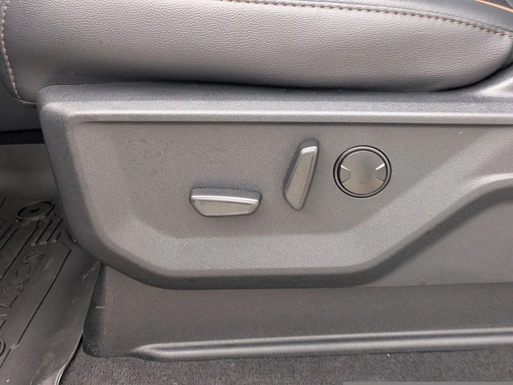 New 2026 Marsh Gray Ford Lariat image 21