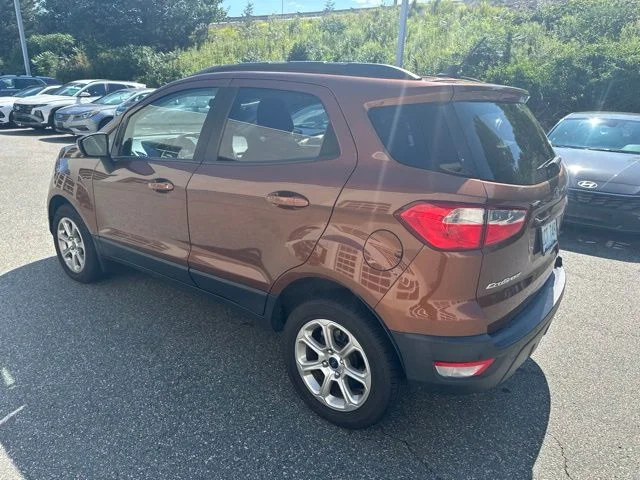 Used 2019 Orange Ford SE image 2