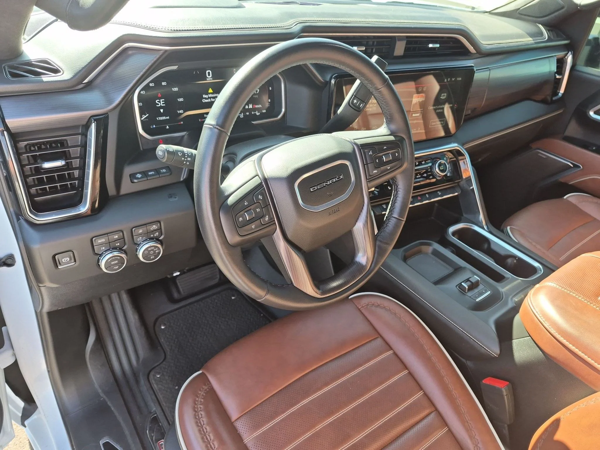 Used 2026 White Frost Tricoat GMC Denali Ultimate image 10