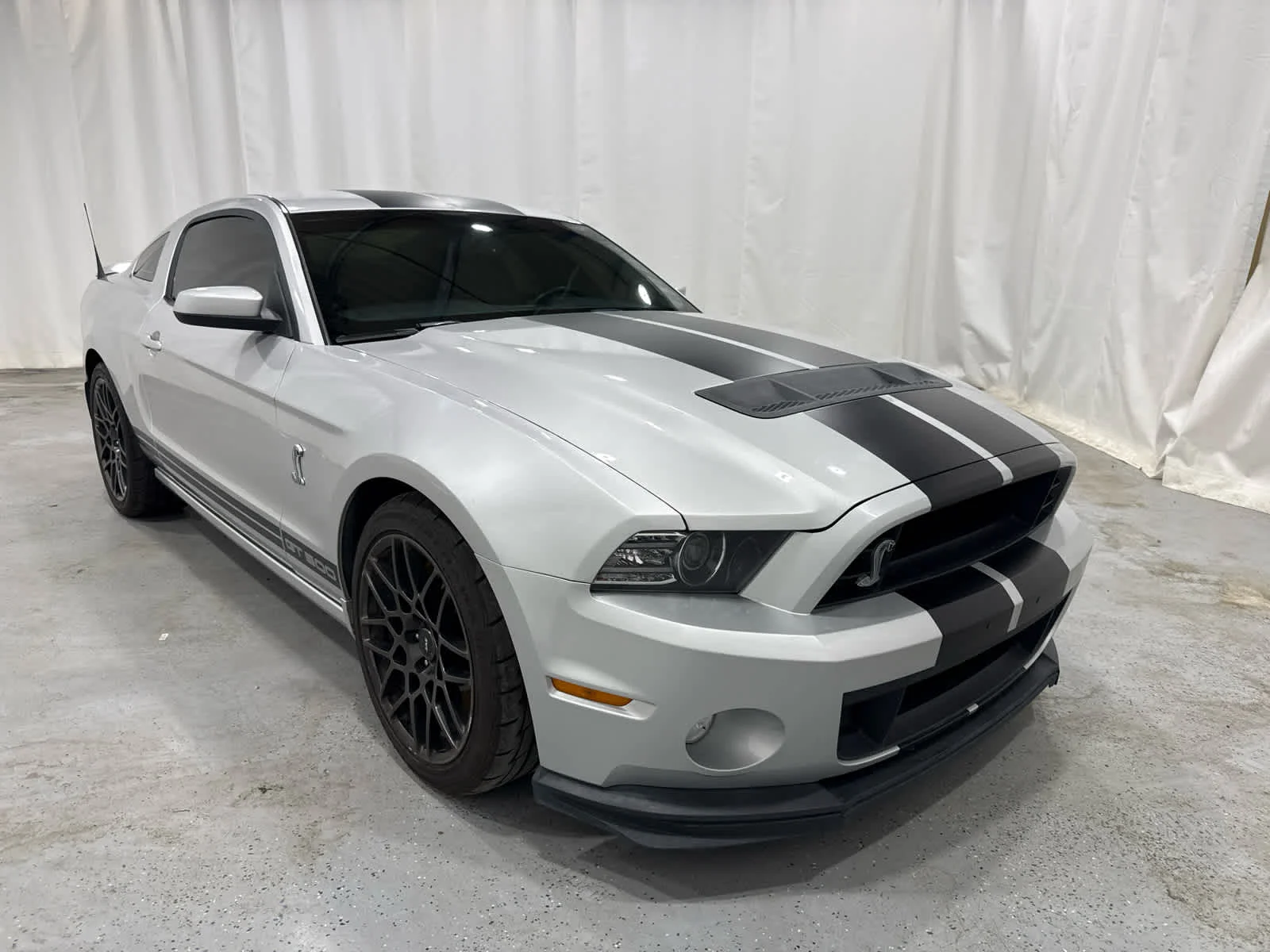 Used 2014 Silver Ford Shelby GT500 image 7