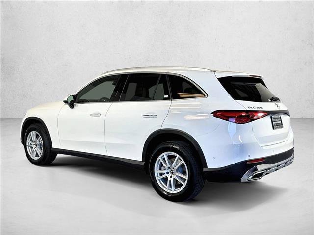 New 2026 Polar White Mercedes-Benz GLC 300 image 37