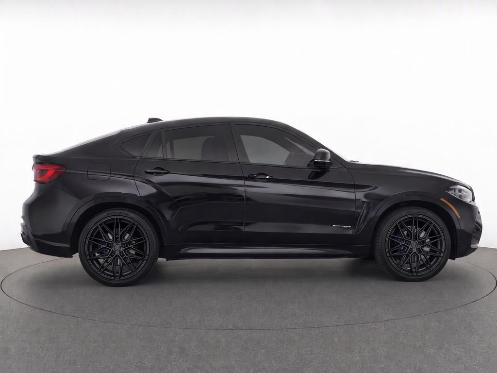 Used 2019 Black Sapphire Metallic BMW xDrive50i image 2