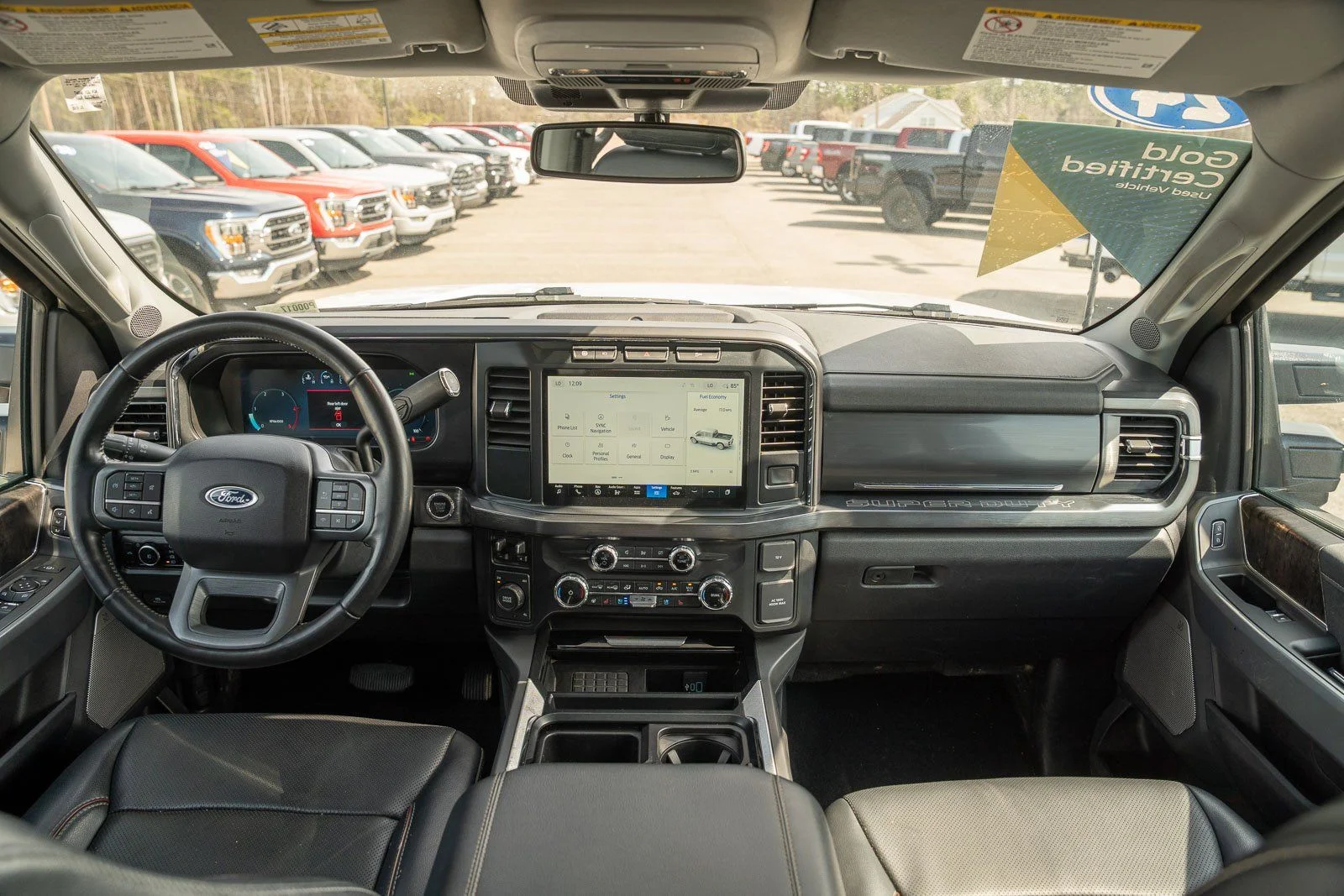 Used 2024 White Ford Lariat image 24
