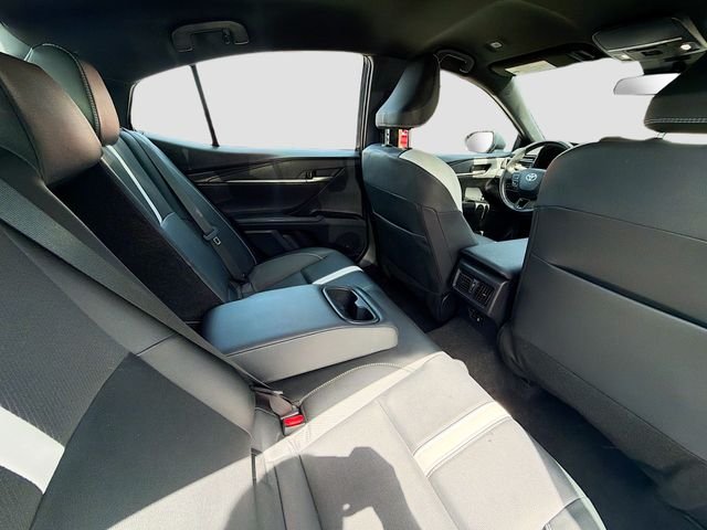 Used 2025 Gray Toyota SE image 27