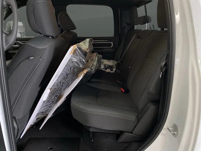 2025 RAM 2500 Big Horn - Photo 33