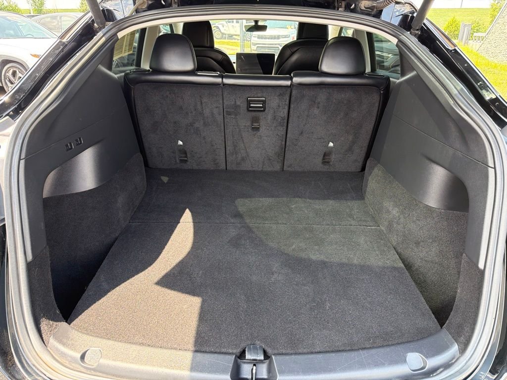 Used 2022 Black Tesla Long Range image 18