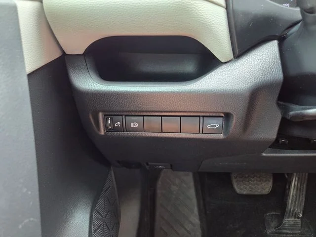 Certified Used 2021 Silver Toyota XLE image 24