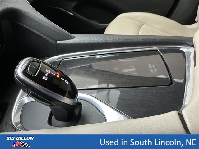 Used 2021 Red Quartz Tintcoat Buick Essence image 13