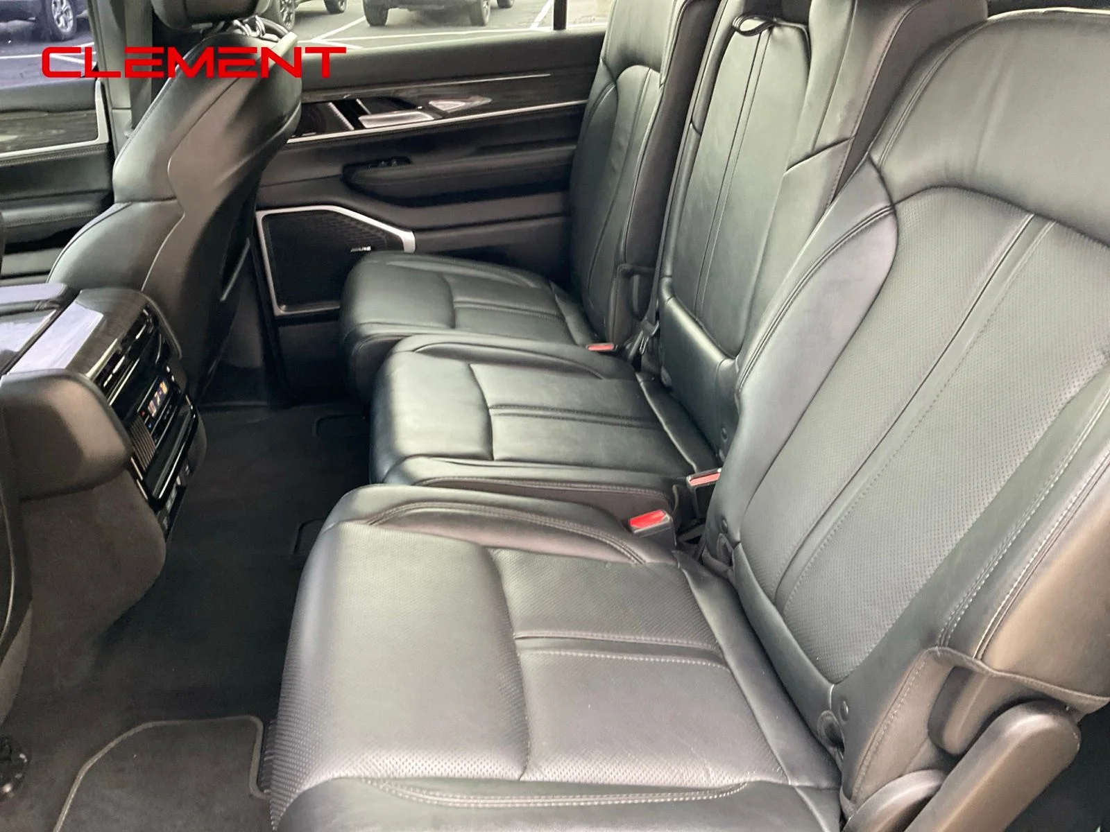 Used 2022 White Jeep Series III image 26