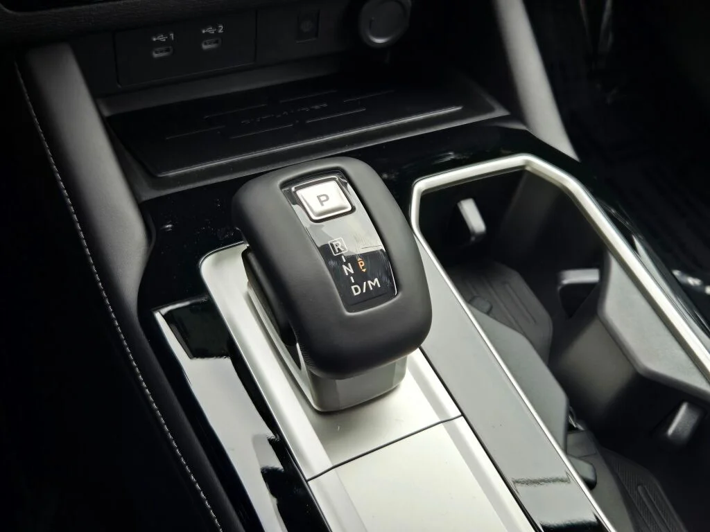 New 2026 Black Mitsubishi SE image 22