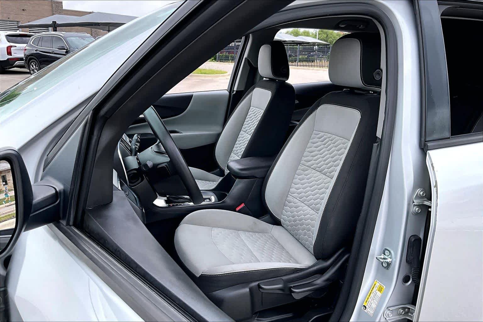 Used 2018 Silver Ice Metallic Chevrolet LS image 8