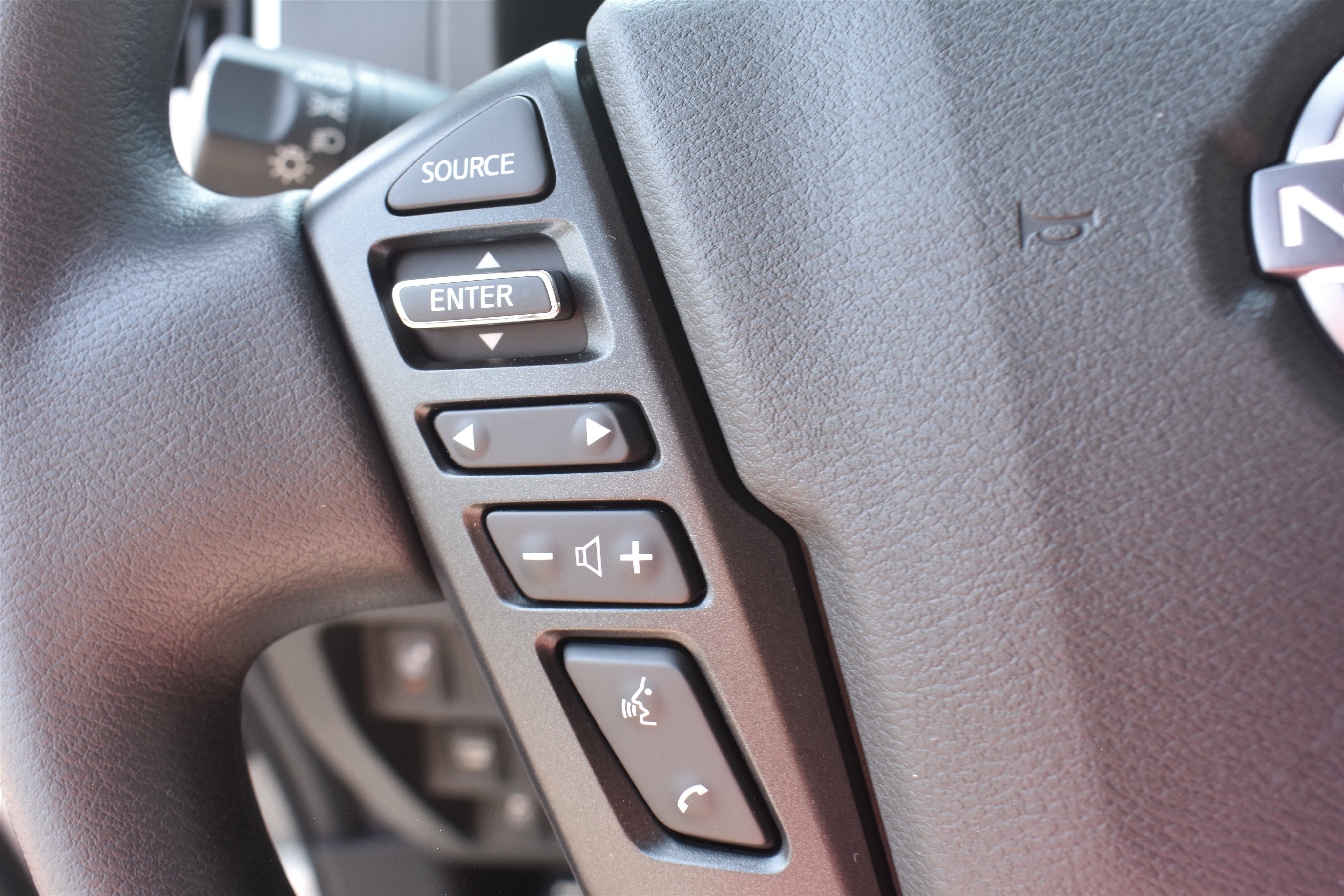 2026 Nissan Frontier SV - Photo 18