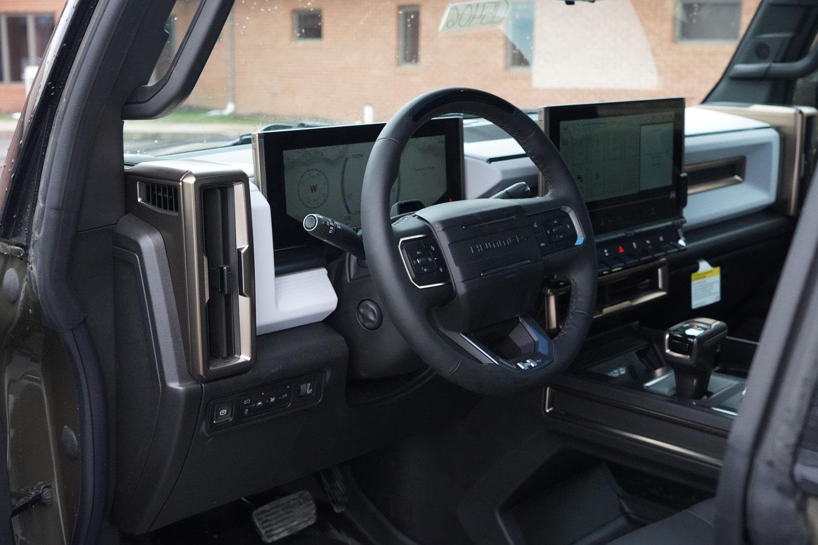 New 2024 Deep Aurora Metallic (Dark Bronze) GMC 2X image 27