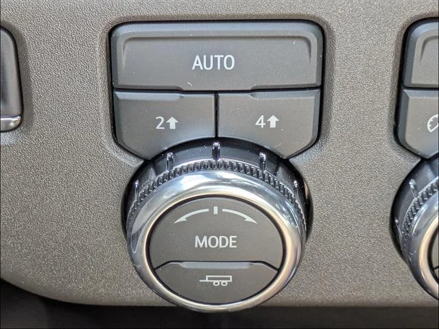 2026 GMC Sierra 1500 SLT - Photo 31