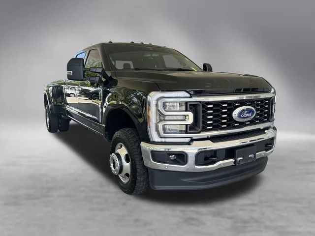 2025 Ford F-350SD Lariat