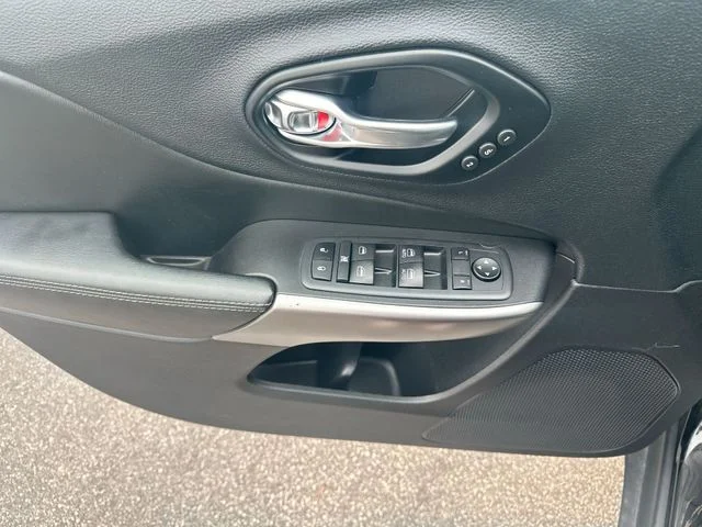 2021 Jeep Cherokee Limited - Photo 15