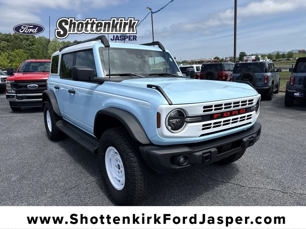 2025 Ford Bronco Heritage Edition 4x4's photo
