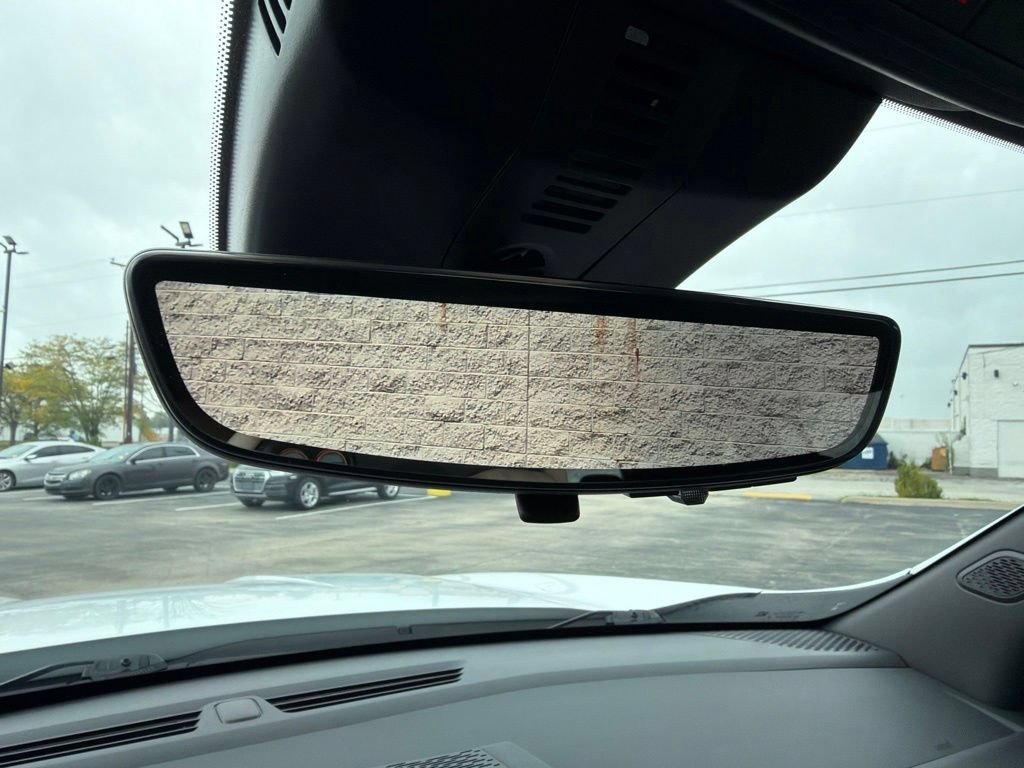 Used 2026 Summit White GMC Elevation image 28
