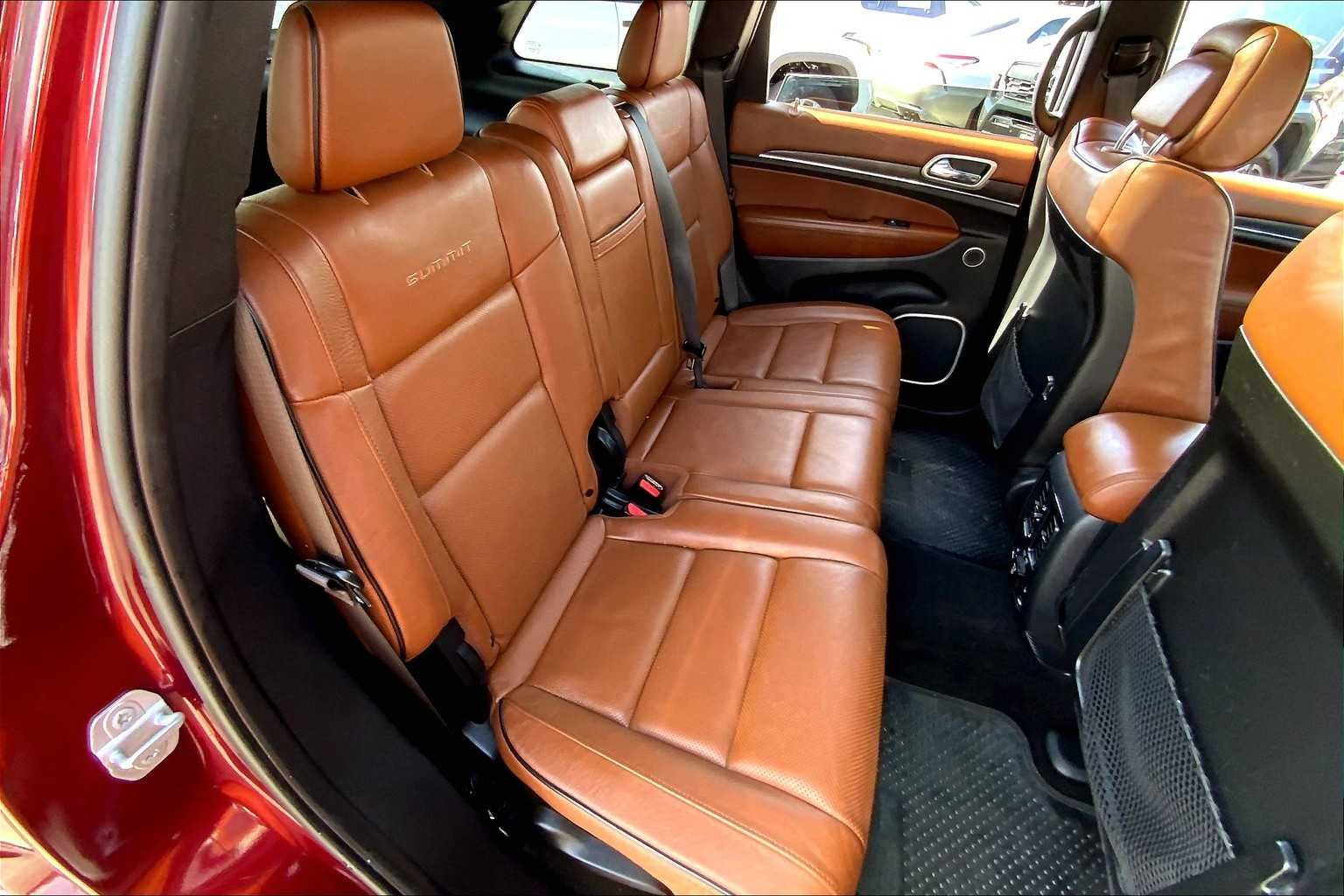 Used 2020 Velvet Red Pearlcoat Jeep Summit image 20