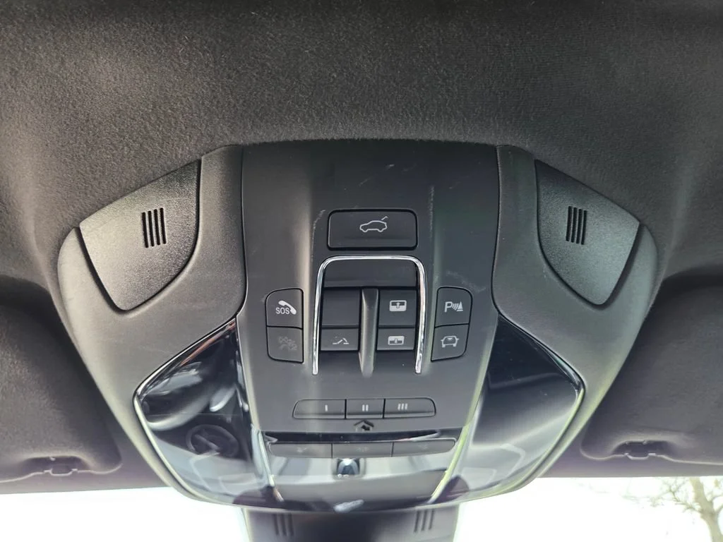 Used 2023 Nero Noctis Black Maserati Modena image 31