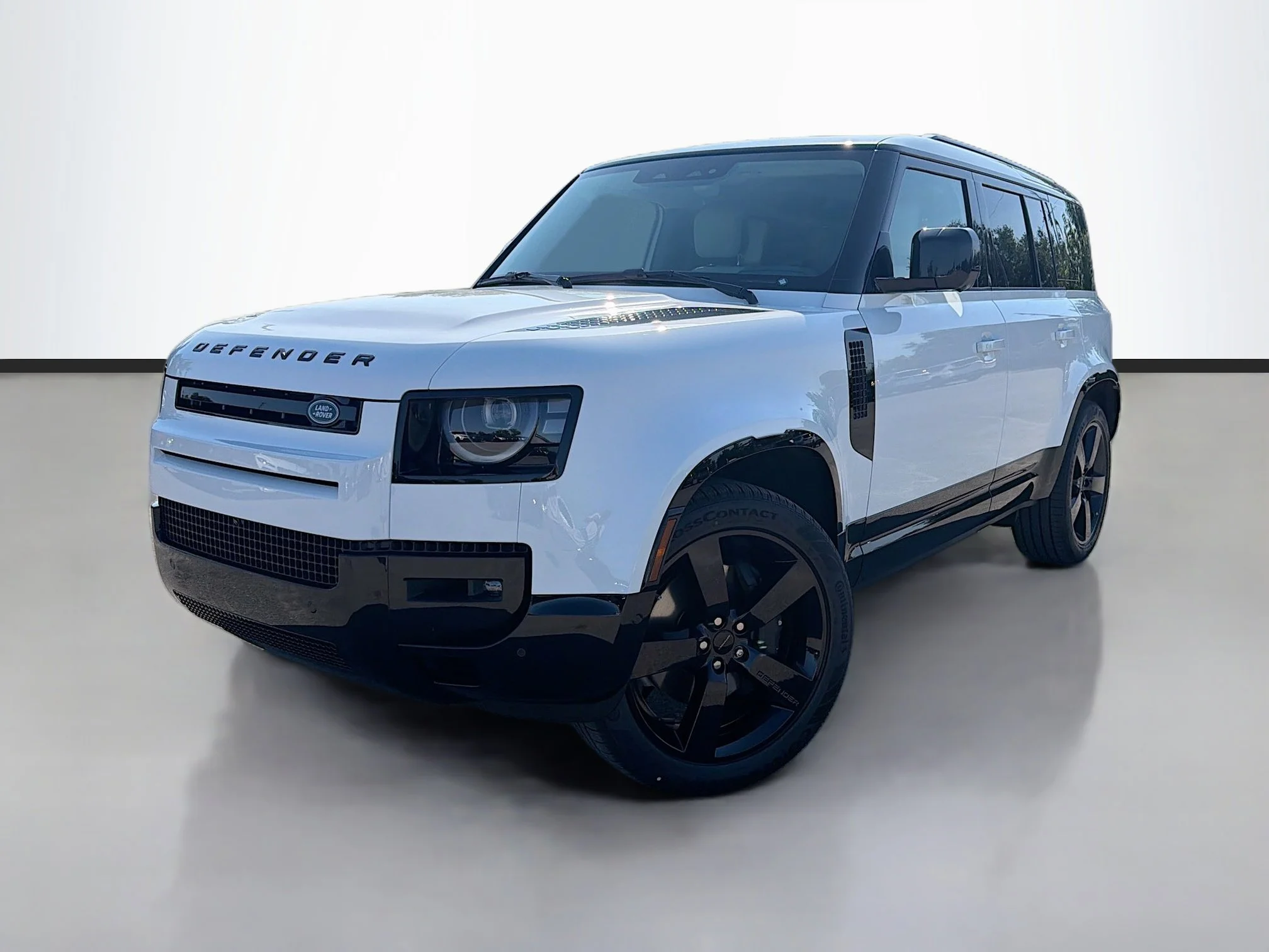 2026 Land Rover Defender 110 X-Dynamic SE P400's photo
