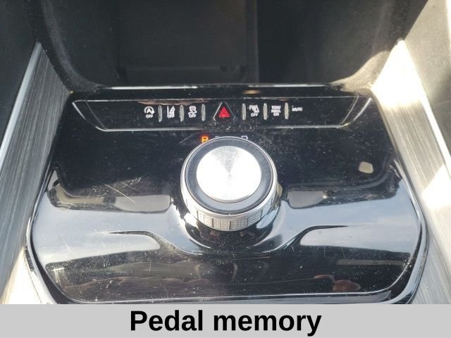 Used 2024 White Jeep Series II image 8