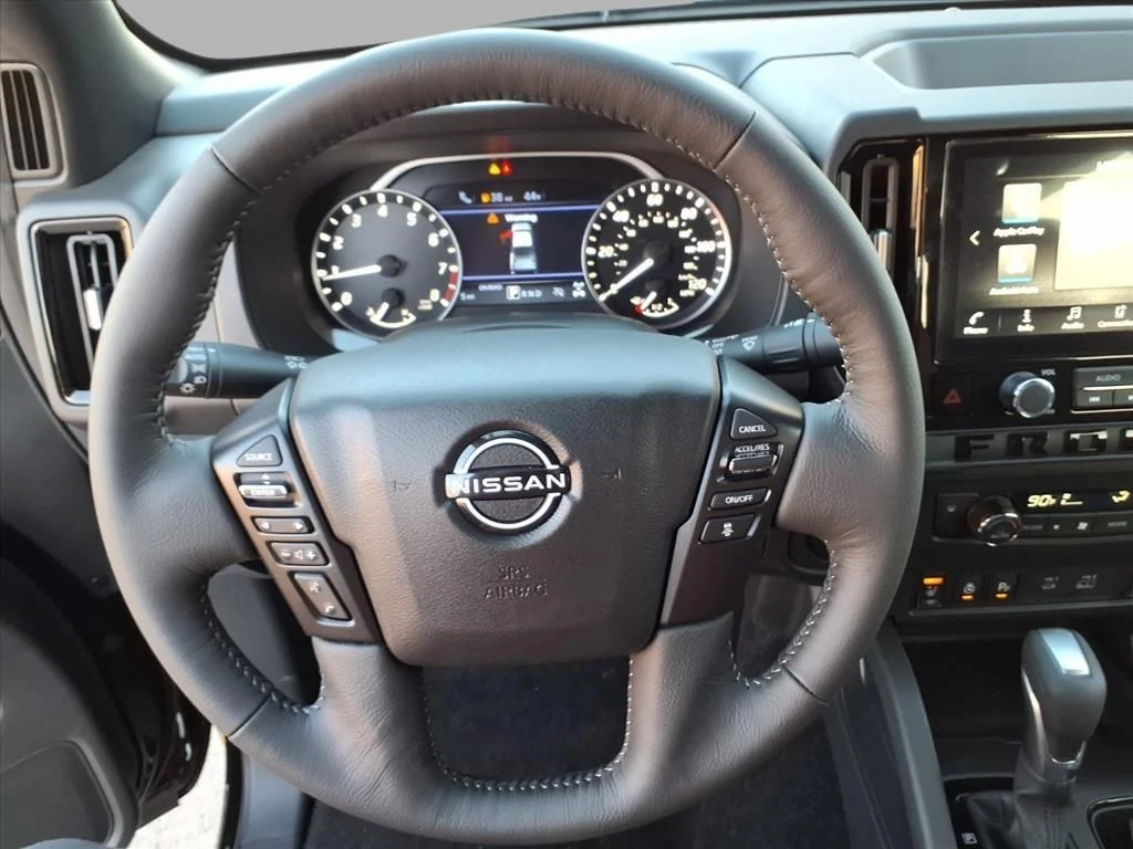 2026 Nissan Frontier SV - Photo 11