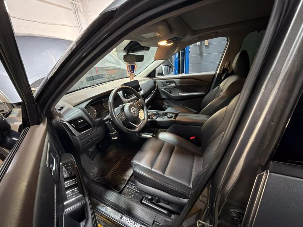 Used 2023 Gray Nissan SL image 2
