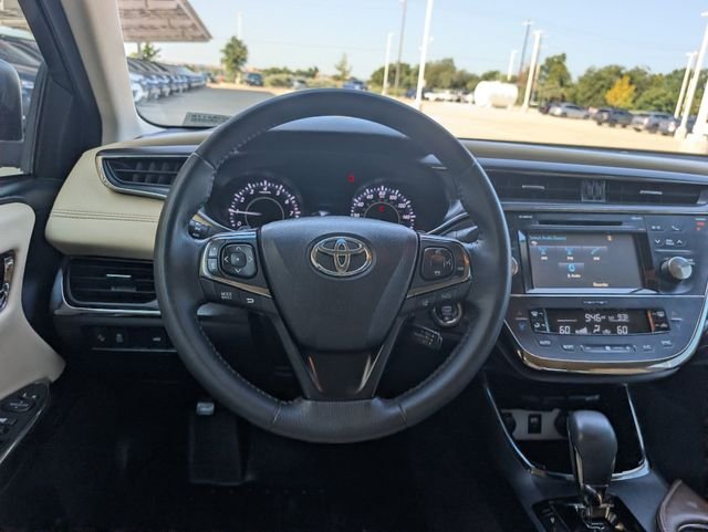 Used 2017  Toyota XLE image 22