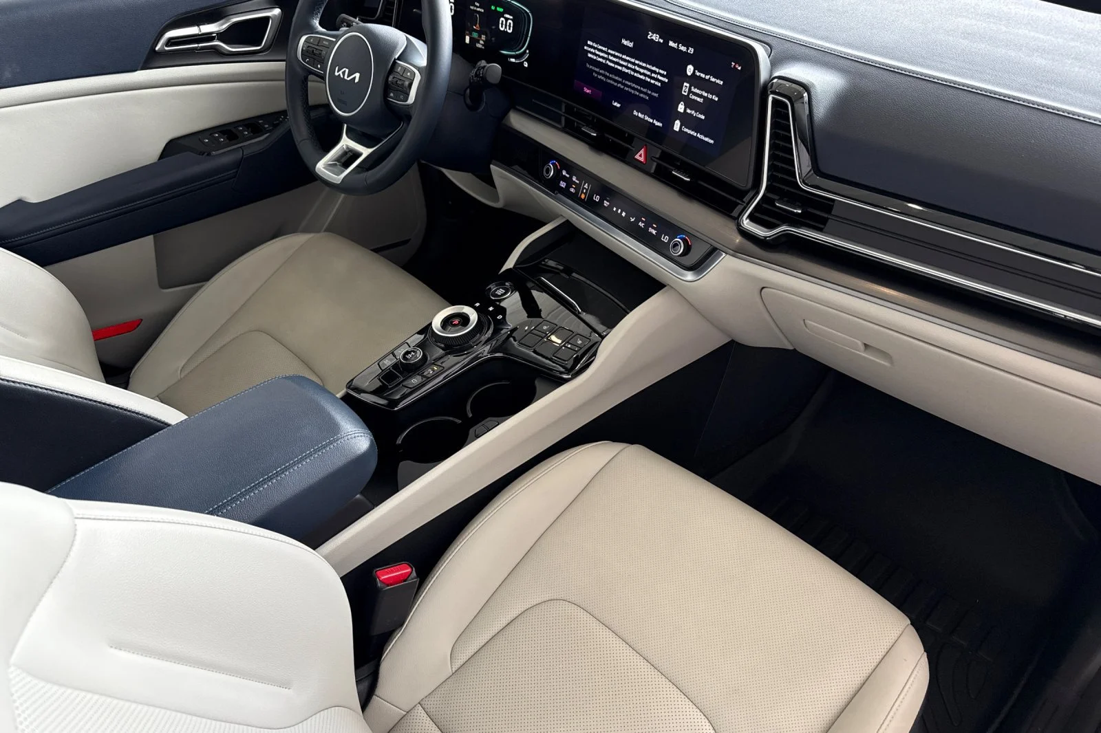 Used 2025 Black Kia EX image 17