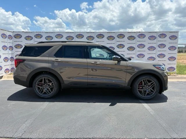 New 2026 Ford Explorer ST-Line